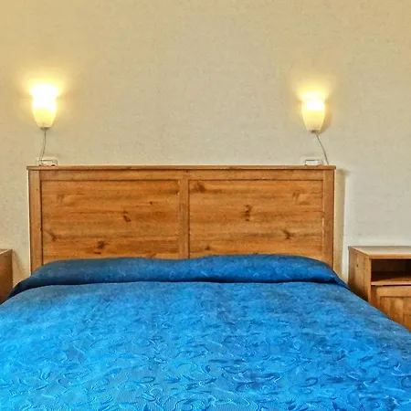House 4*