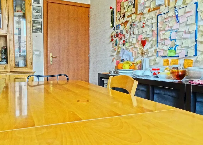 House Nocleg ze śniadaniem 4*