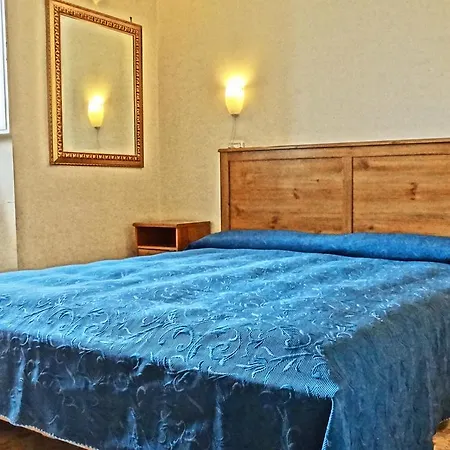 House Bed & Breakfast *